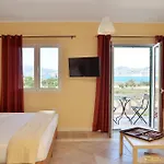 Reverenza Apartamento Lixouri