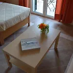 Apartment Reverenza Lixouri